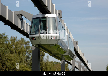 Le Skytrain, l'Aéroport International de Düsseldorf, Allemagne. Banque D'Images