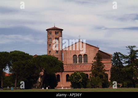 Géographie / billet , Italie, Ravenne, La Basilique de Sant'Apollinare in Classe, construction : vers 549, vue extérieure, Additional-Rights Clearance-Info-Not-Available- Banque D'Images