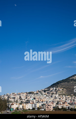 Stock photo du village de Dabburiyah à la base du mont Tavor dans la basse Galilée Banque D'Images