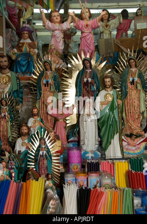 Figurines religieuses en vente Banque D'Images