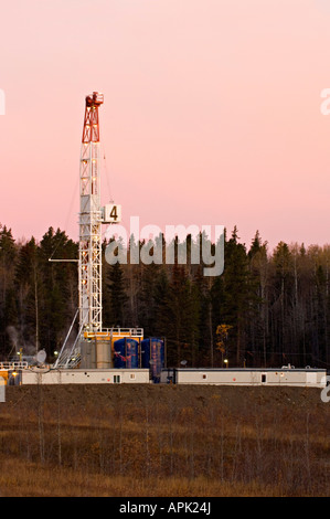 Un appareil de forage pour l'exploration de minéraux souterrains. Banque D'Images