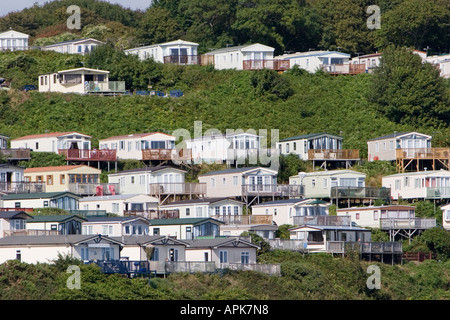 Terrasses bondées d'un caravan park en Galles Pembrokeshire Banque D'Images