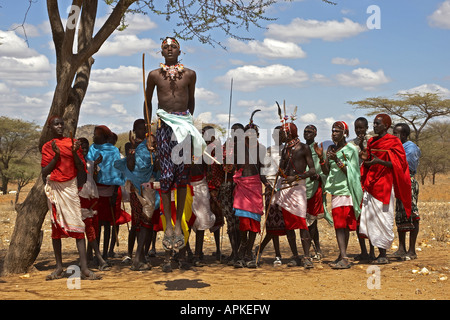 La danse des guerriers Samburu, Kenya, Samburu Gebiet, Isiolo Banque D'Images