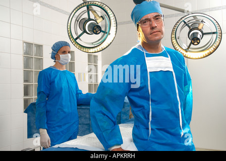 Les médecins de salle d'opération Banque D'Images