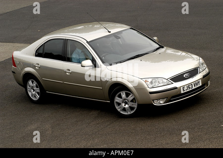 2003 Ford Mondeo saloon uk Banque D'Images