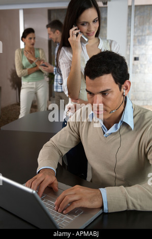 Les gens dans le bureau Banque D'Images