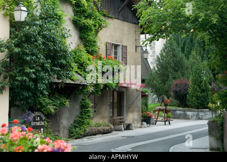 Le joli village de Samoens France Banque D'Images