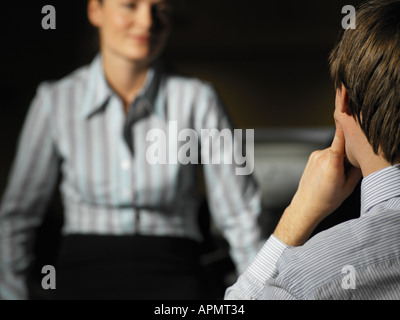 Colleagues talking Banque D'Images