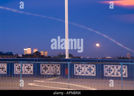Europe Royaume-Uni Angleterre Londres 2007 Tower Bridge Banque D'Images