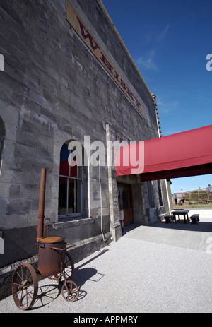 Entrepôt de Whisky Store dans le quartier historique, Oamaru, île du Sud, Nouvelle-Zélande Banque D'Images