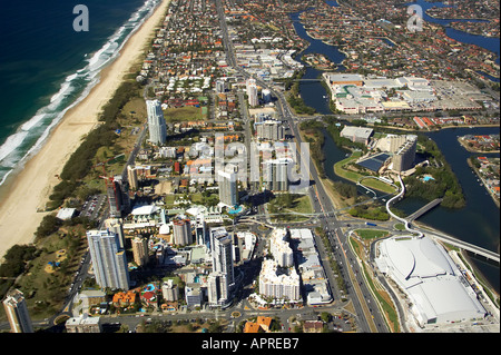 Centre des congrès et du Casino Jupiters à droite Broadbeach Gold Coast Queensland Australie aerial Banque D'Images