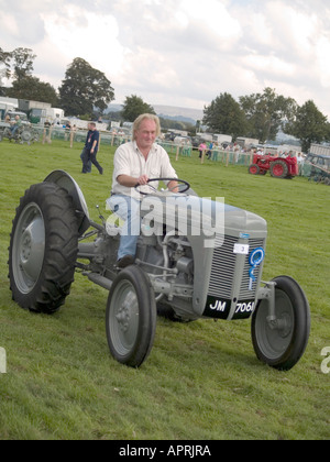 1947 Un tracteur Ferguson TE20 vintage au salon de l'agriculture 2006 Shérif devient Banque D'Images