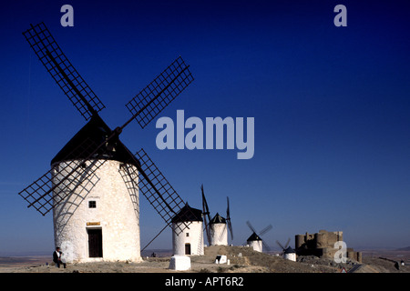 Moulins de Consuegra Castilla La Mancha Espagne Don Quichotte espagne Toledo Banque D'Images