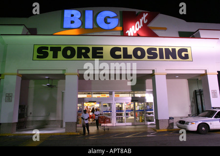 Miami Florida,Coconut Grove,Big K,Kmart,fermeture de magasin,acheteurs,acheteurs,consommateurs,dépenses,économie,FL0831040004 Banque D'Images