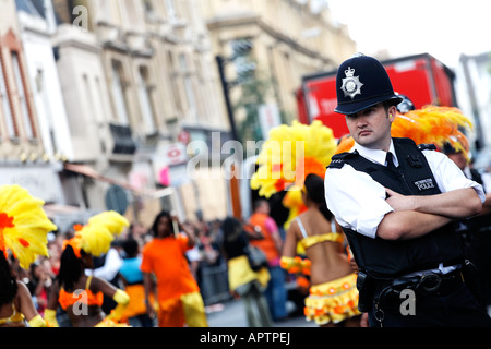 Policier à la 2006 carnaval de Notting Hill London UK Banque D'Images