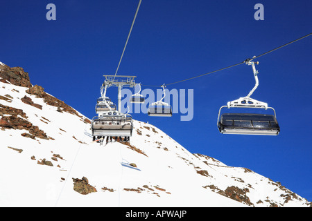 Lifts in Ischgl Samnaun Silvretta Arena Austria Europe Banque D'Images