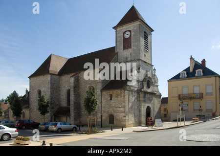 L'église du village de Morey Saint Denis, Bourgogne, France Banque D'Images