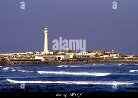 Vue panoramique de Casablanca et le phare d'El Hank Banque D'Images