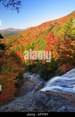 La Vallée Bleue et de Glen Falls, la Forêt Nationale de Nantahala, Highlands, Caroline du Nord, USA Banque D'Images