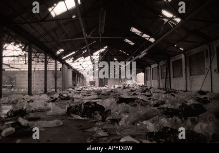 Que les déchets dans une usine désaffectée, bâtiment abandonné, 4Rs Salford-manchester, Manchester, Royaume-Uni Banque D'Images