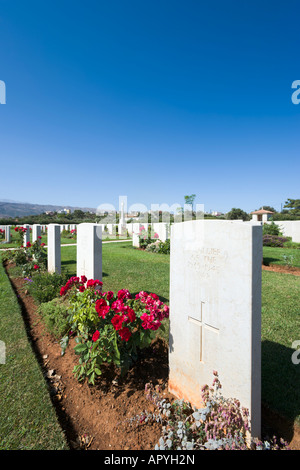 Tombe d'un soldat inconnu de la guerre, cimetière de guerre des Alliés, la baie de Souda, près de La Canée, Crète, Grèce Banque D'Images