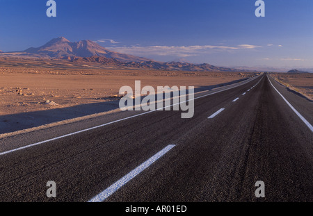 Route de désert d'Atacama au Chili Socaire Banque D'Images