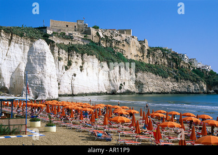 Plage de Pizzomunno Vieste, Vieste, Gargano, Italie, Pouilles, Banque D'Images