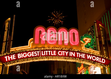 La plus grande petite ville dans le monde signer le centre-ville de Reno au Nevada Banque D'Images