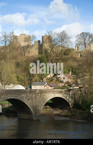 Avis de Ludlow Castle en hiver Banque D'Images