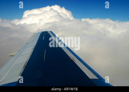 Vue depuis la fenêtre de l'avion Banque D'Images