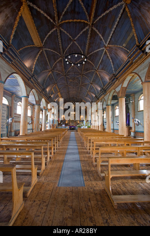 L'île de Chiloé, Chili : intérieur d'une église à Achao Quinchao, la plus ancienne église de Chiloe et un site du patrimoine mondial. L'intérieurapt Banque D'Images