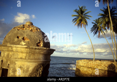 Old Fort, Morro de Sao Paulo, Ilha de Tinhare, Bahia, Brésil, ne l'Amérique du Sud. Banque D'Images