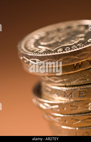 Un gros plan d'une pile de pièces Livre britannique Banque D'Images