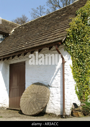 Gelligroes Mill et atelier Bougie Blackwood South Wales GB UK 2004 Banque D'Images