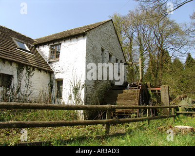 Gelligroes Mill et atelier Bougie Blackwood South Wales GB UK 2004 Banque D'Images