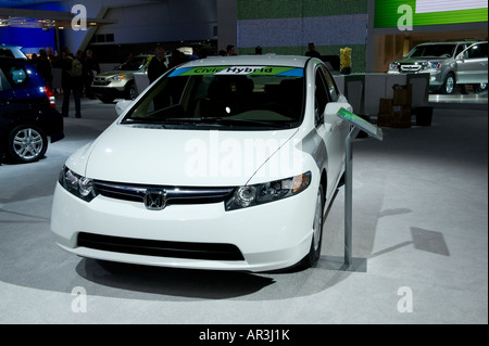 Honda Civic Hybrid voiture au 2008 North American International Auto Show de Detroit Michigan USA Banque D'Images