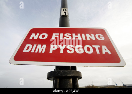 Aucun signe de pêche en anglais et gallois, Docks de Cardiff Banque D'Images