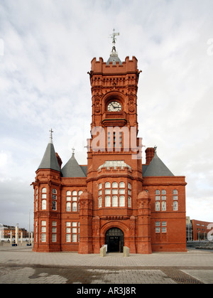 Bâtiment Pierhead de style Renaissance franco-gothique, baie de Cardiff, conçu par l'architecte anglais William Frame, construit en 1897 Banque D'Images