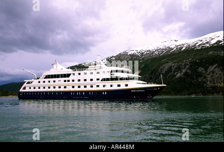 MV Mare Australis en fjords chiliens en Amérique du Sud Banque D'Images