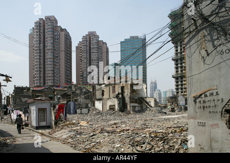 Décombres de démolition dans la vieille ville, Lao Xi Men, Shanghai Banque D'Images