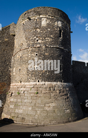 Une tour de guet qui fait partie du mur de la ville de Canterbury. Canterbury, Kent. UK.