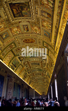 Plafond du musée de la Chapelle Sixtine dans la Rome du Vatican Banque D'Images