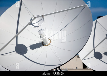 Les antennes paraboliques Banque D'Images