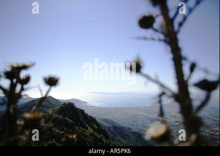 Osta Brava, vue à partir de la Ruine Castell Sant Salvador Gipfel Sant Salvador sur le Golf de Roses, Costa Brava, Catalogne, Espagne Banque D'Images