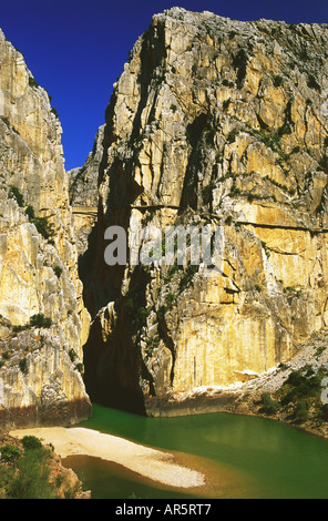 Chorro Gorge, Rio Guadalhorce, près de El Chorro, Province de Malaga, Andalousie, Espagne Banque D'Images