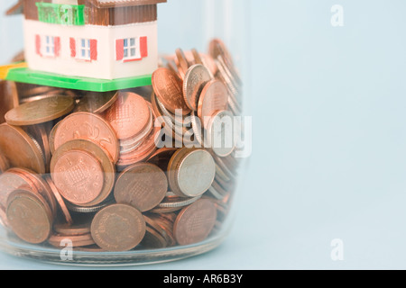 Économiser pour une maison Banque D'Images