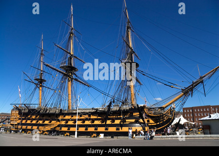 Le Vice-amiral Lord Neslon phare du HMS Victory à l'affiche au Portsmouth Dockyard Historique Banque D'Images