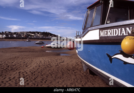 Bateaux sur l'estuaire de la rivière Torridge près de Instow, North Devon, avec la distance de Appledore Banque D'Images