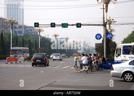 Signalisation routière par visiible à rebours jusqu'à quand ils seront suivant changer la Chine Banque D'Images