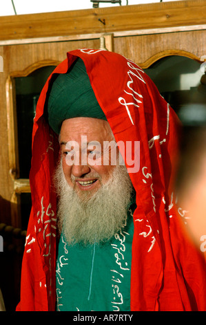 Chef religieux soufi sufi de cérémonie à Aleppo Syrie Banque D'Images